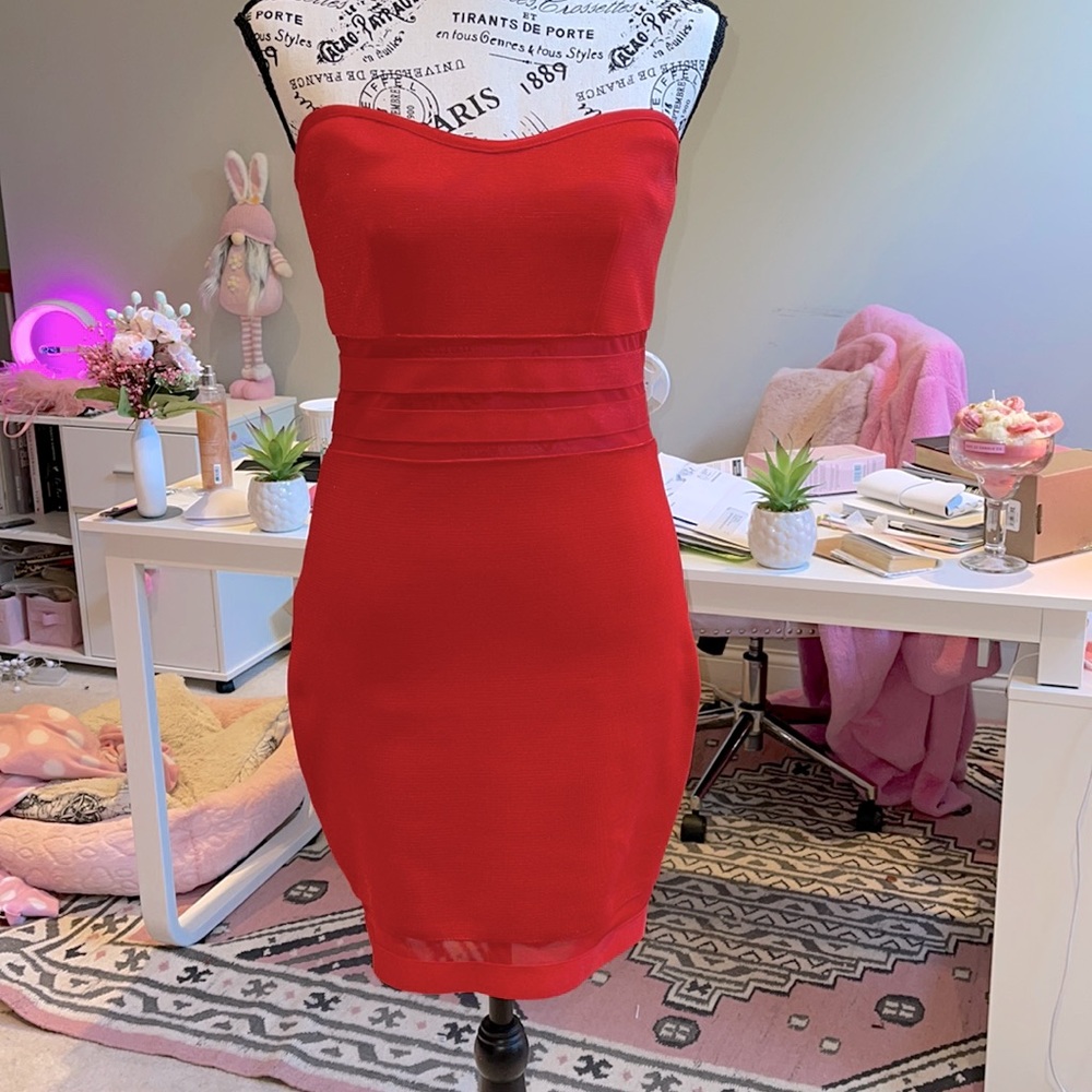 Forever 21 Red Strapless ( Form Fitting ) Dress ❤️